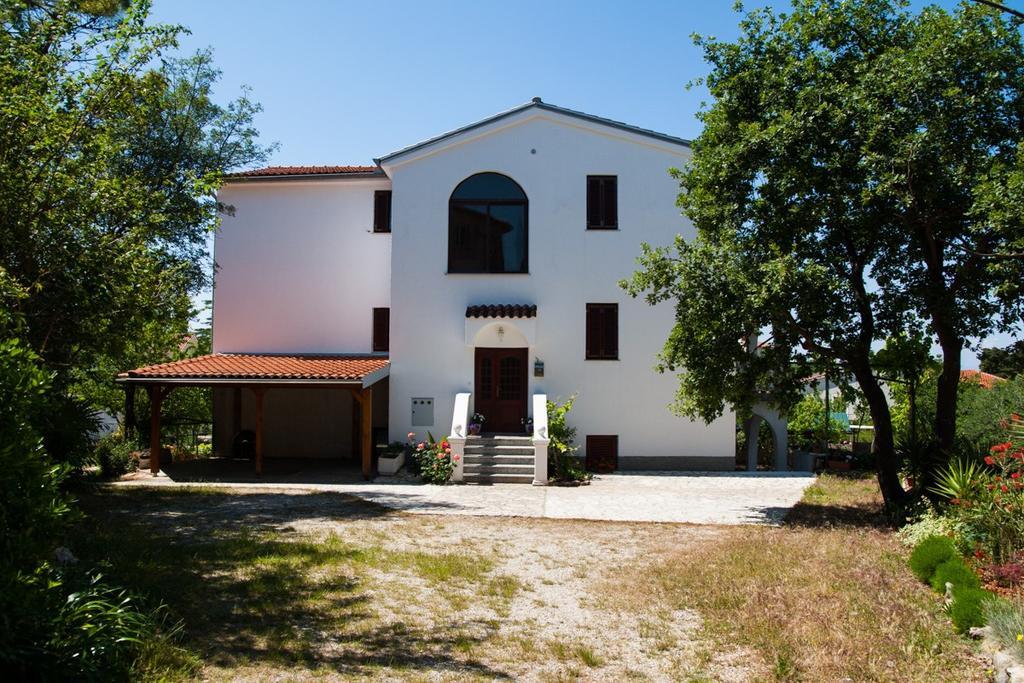 Malinska Apartment 1 Sveti Anton  Esterno foto