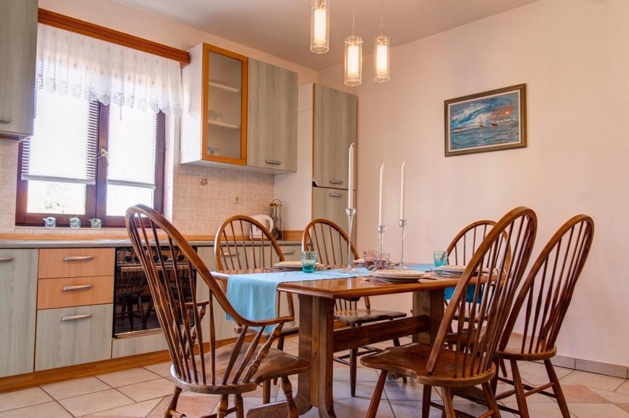Malinska Apartment 1 Sveti Anton  Esterno foto
